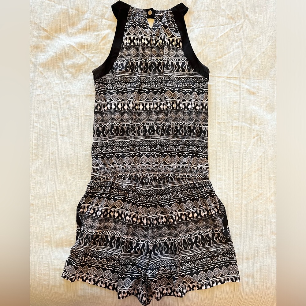 Cache Romper - Picture 2 of 5